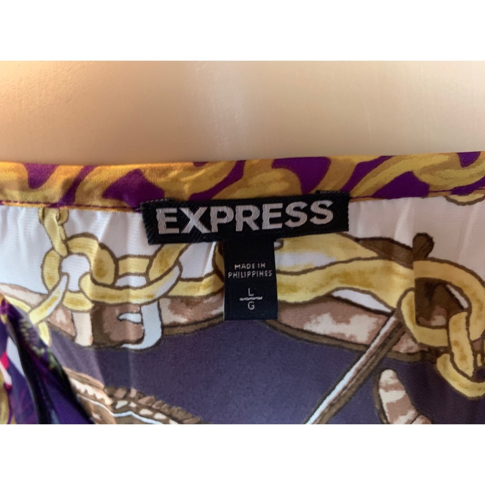 Express Bow Front Top - Picture 4 of 4